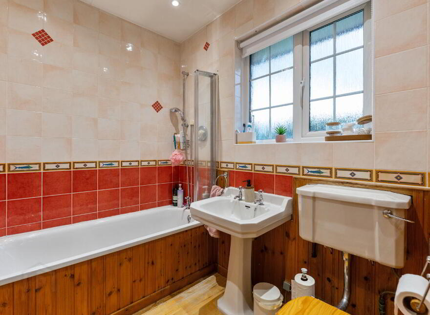 87 Church Road, Holywood, BT18 9BY