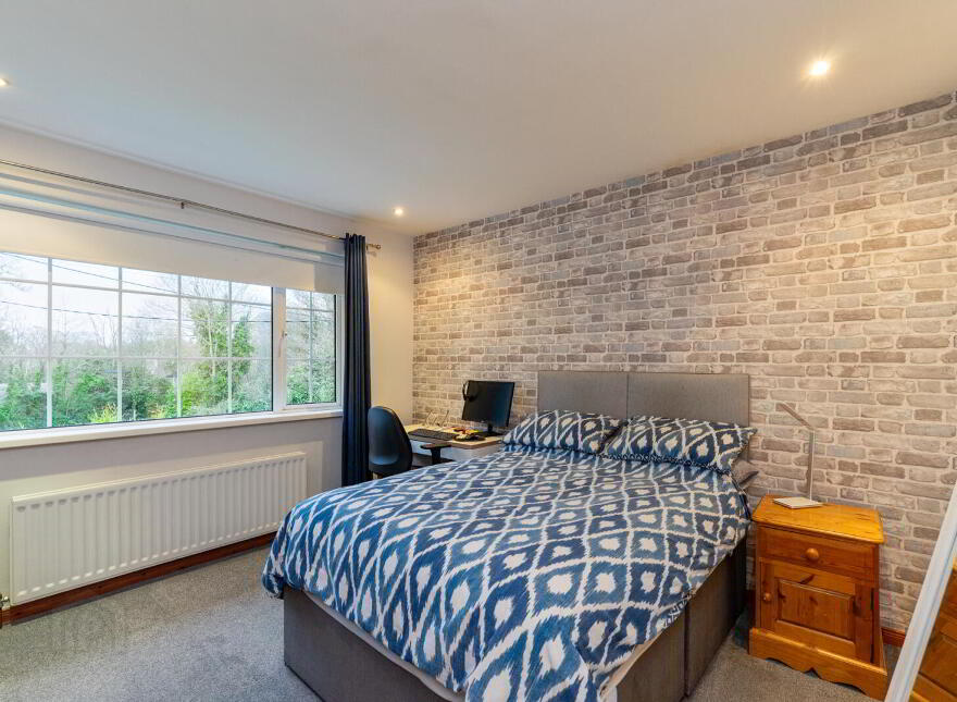 87 Church Road, Holywood, BT18 9BY