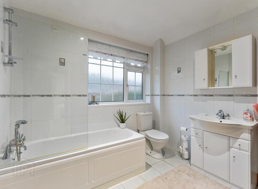87 Church Road, Holywood, BT18 9BY