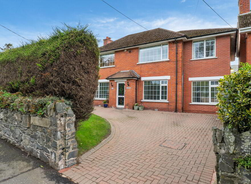 87 Church Road, Holywood, BT18 9BY
