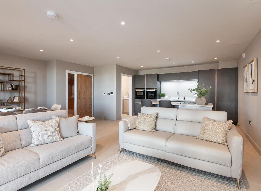 The Deramore, The Residences At Kings Hall, Balmoral Avenue, Belfast Bt9, BT9 6GW