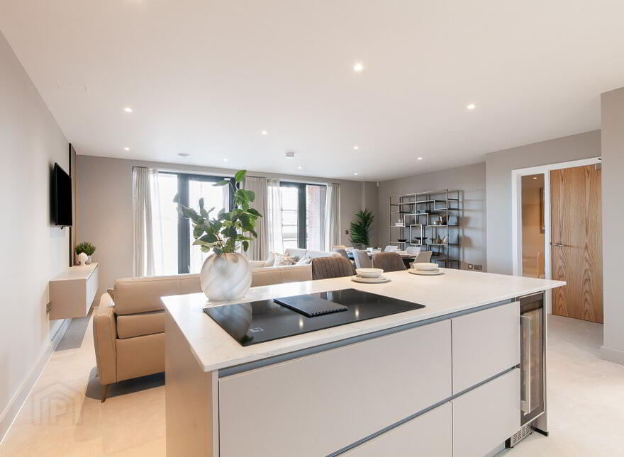 The Deramore, The Residences At Kings Hall, Balmoral Avenue, Belfast Bt9, BT9 6GW