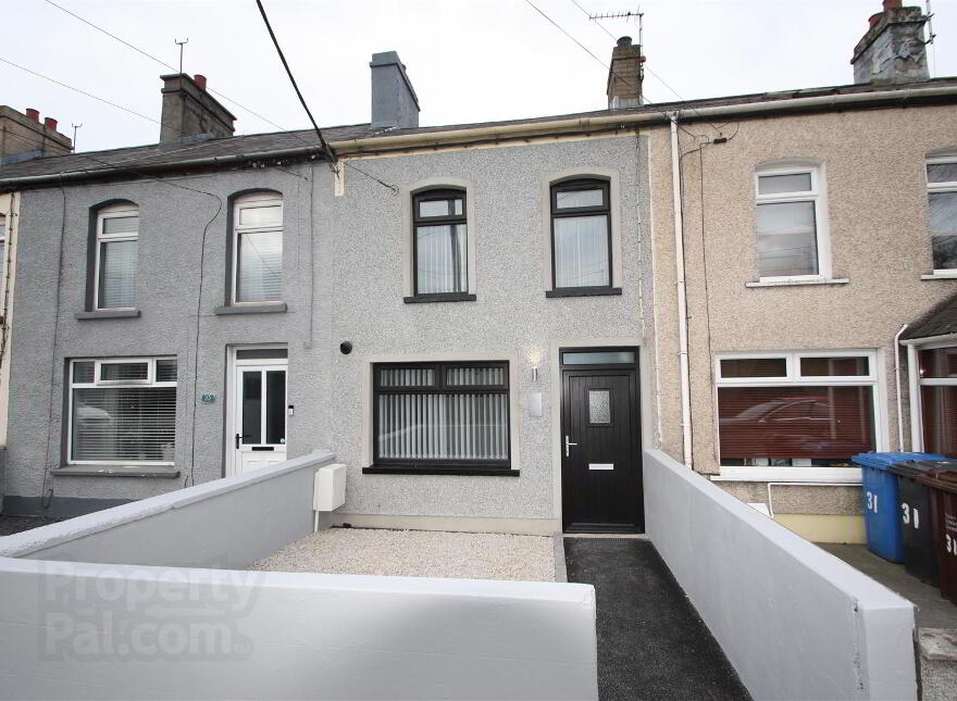 33 Belfast Road, Ballynahinch, BT24 8DZ photo