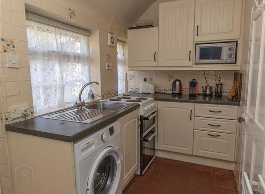 White Gate Lodge, 38 Hilltown Road, Bryansford, Newcastle, BT33 0PZ