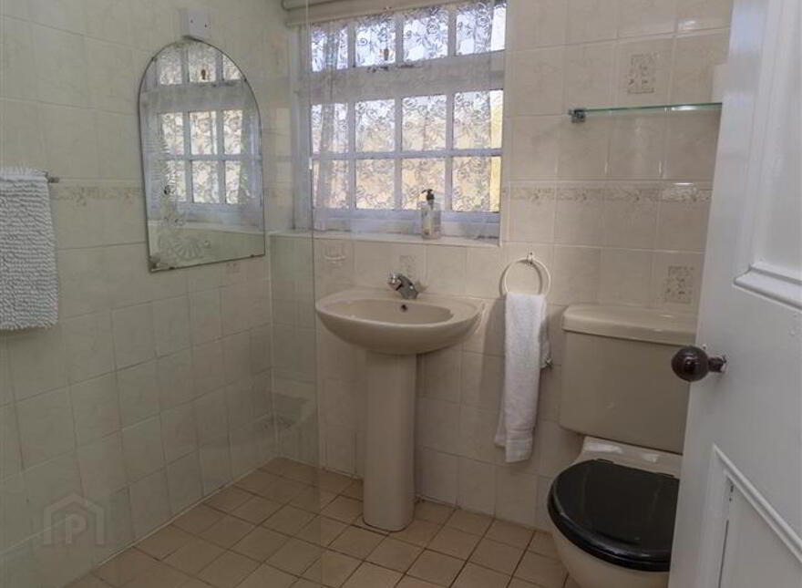 White Gate Lodge, 38 Hilltown Road, Bryansford, Newcastle, BT33 0PZ