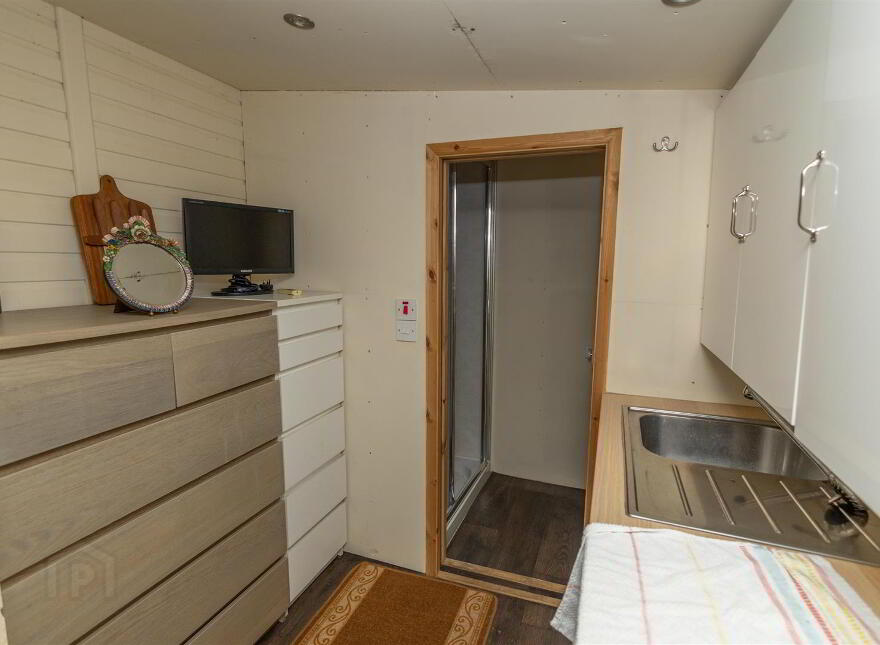 White Gate Lodge, 38 Hilltown Road, Bryansford, Newcastle, BT33 0PZ