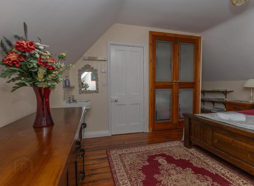 White Gate Lodge, 38 Hilltown Road, Bryansford, Newcastle, BT33 0PZ