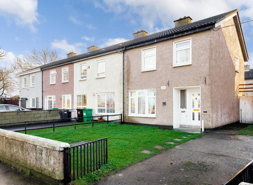 50 Greenfort Gardens, Clondalkin, Dublin, D22W9N4 photo