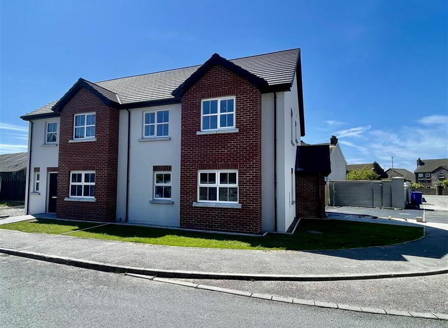 1b Seahaven Drive, Portavogie, BT22 1FB photo