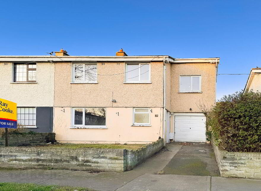 15 Lealand Close, Clondalkin, Dublin, D22XD96 photo