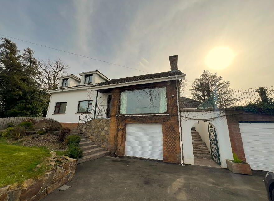 198 Hillhall Road, Lisburn, BT27 5JA