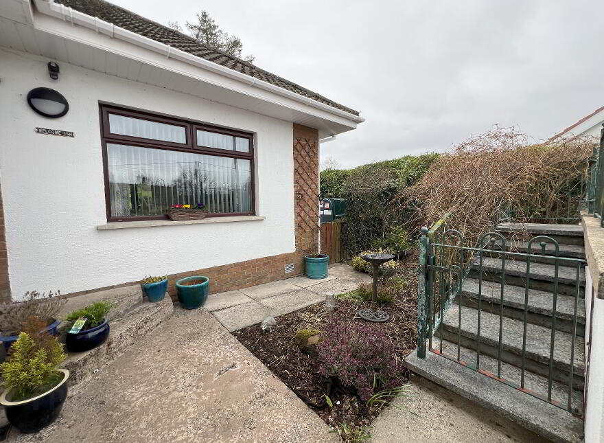 198 Hillhall Road, Lisburn, BT27 5JA
