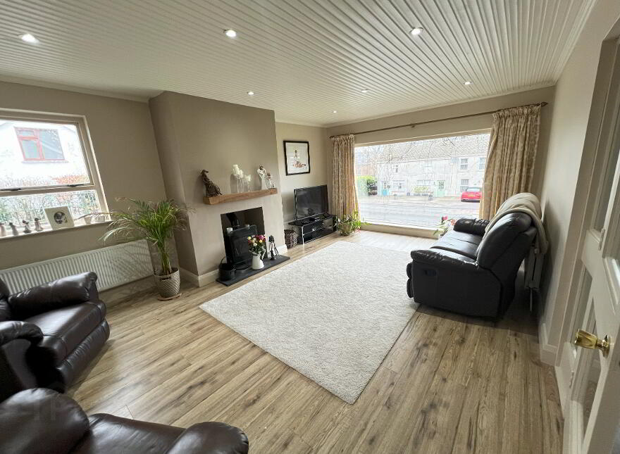 198 Hillhall Road, Lisburn, BT27 5JA