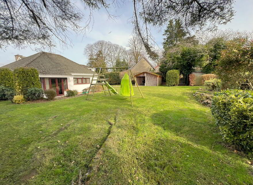 198 Hillhall Road, Lisburn, BT27 5JA