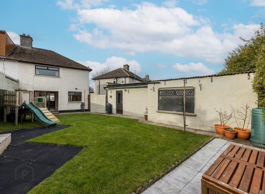 17 Oldtown Park, Santry, Dublin, D09CX84