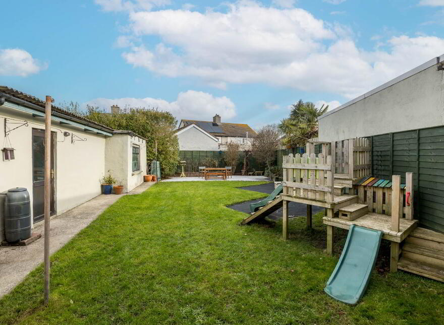 17 Oldtown Park, Santry, Dublin, D09CX84