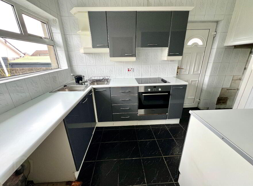 55 Glen Road, Derry, BT48 0BY