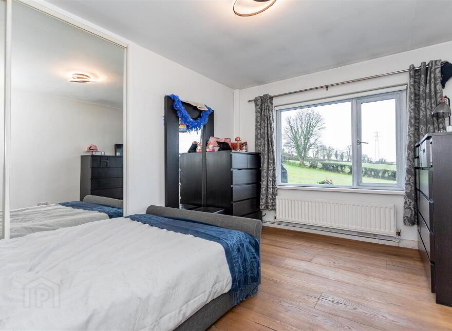 30 Lisnabreeny Road East, Belfast, BT6 9SS