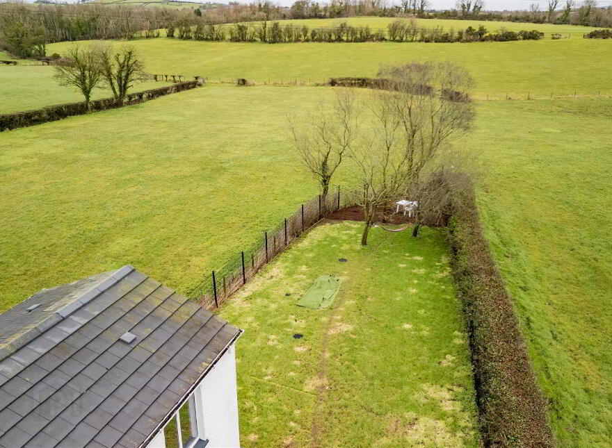 30 Lisnabreeny Road East, Belfast, BT6 9SS