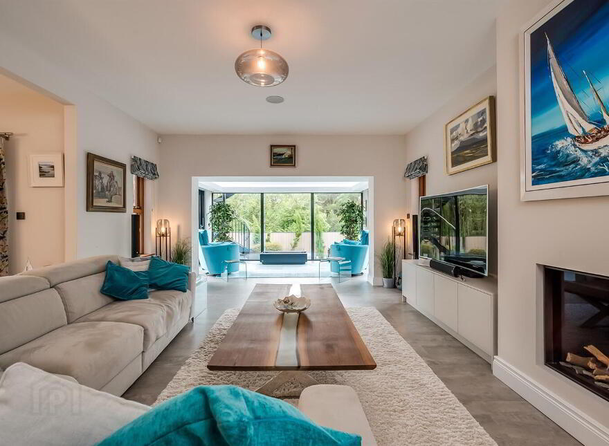 'Crosshaven', 29b Viewfort Park, Upper Malone Road, Belfast, BT17 9JY