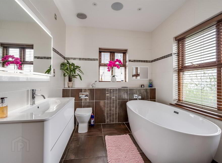 'Crosshaven', 29b Viewfort Park, Upper Malone Road, Belfast, BT17 9JY