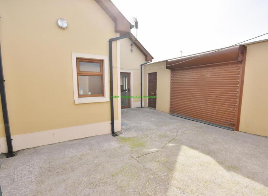 Glen Road, Moyvane, V31XW71