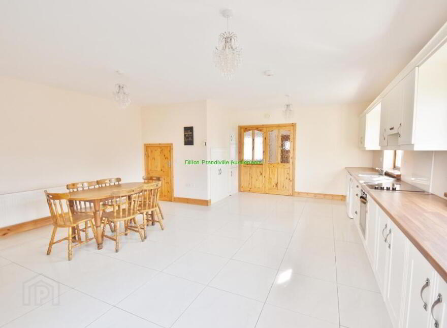 Glen Road, Moyvane, V31XW71