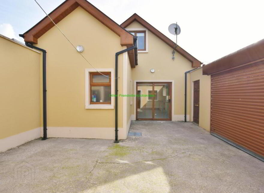 Glen Road, Moyvane, V31XW71