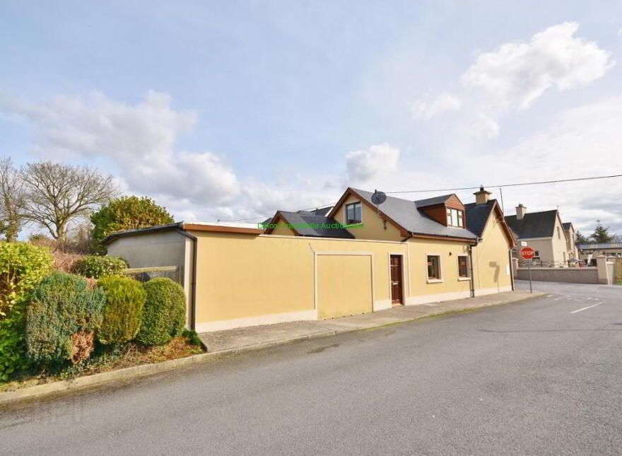 Glen Road, Moyvane, V31XW71