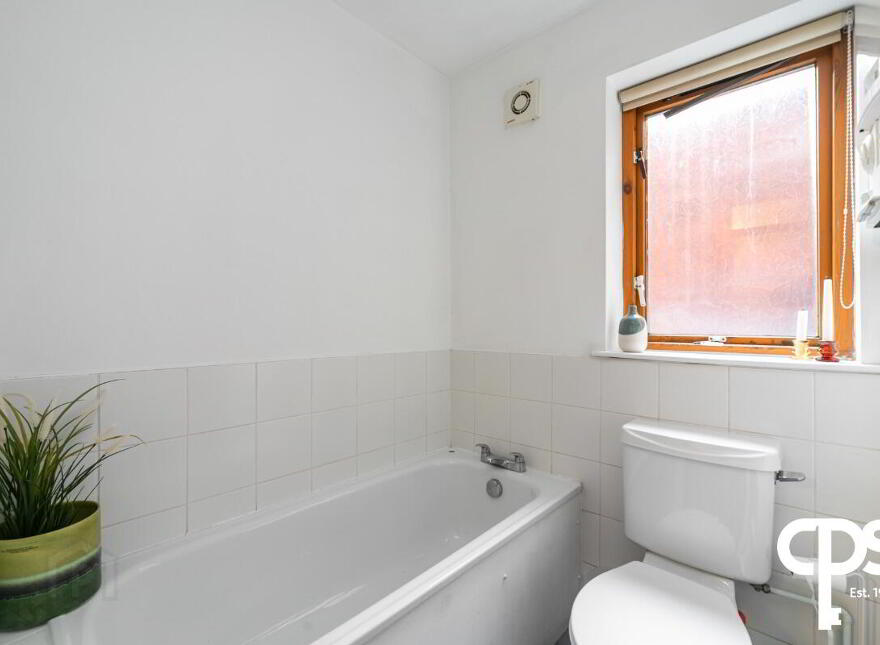 Apartment 2 94 Stranmillis Road, Belfast, BT9 5AE