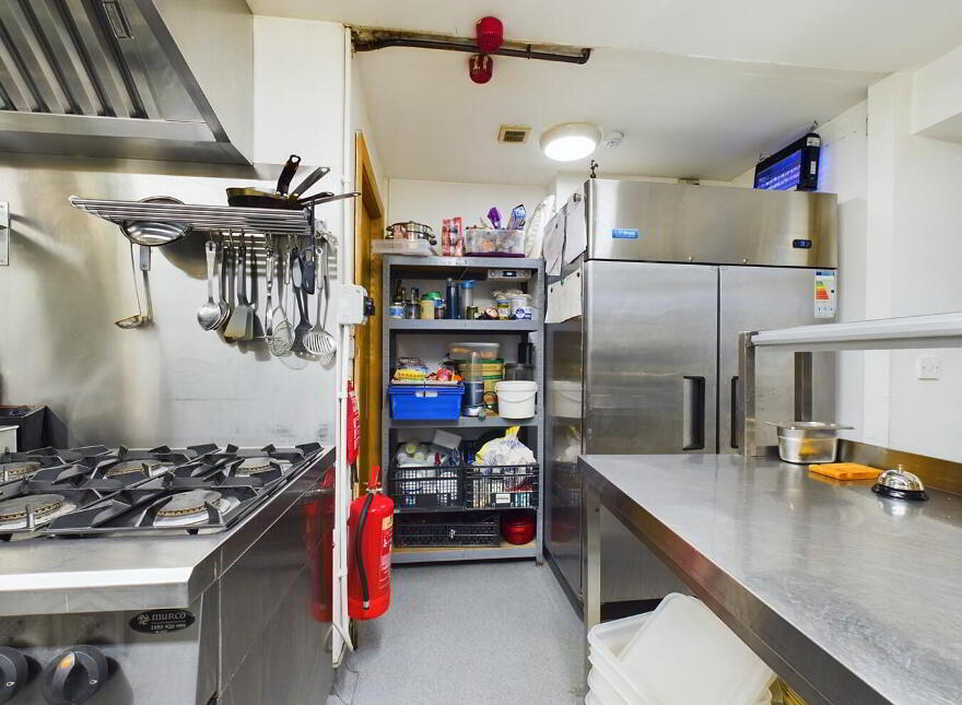 14/15 Main Street, Tramore, X91KV04