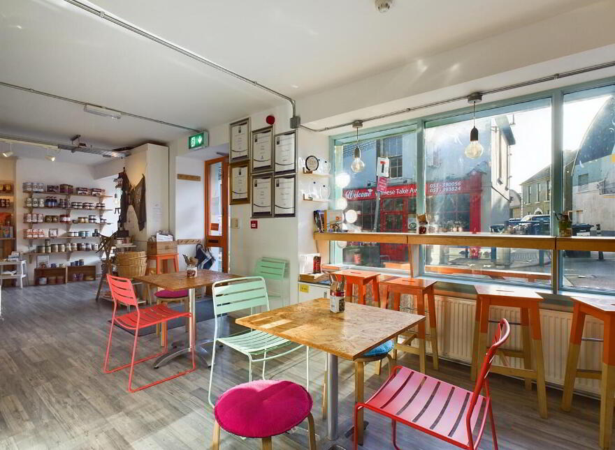 14/15 Main Street, Tramore, X91KV04