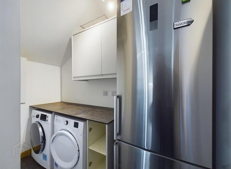 14/15 Main Street, Tramore, X91KV04