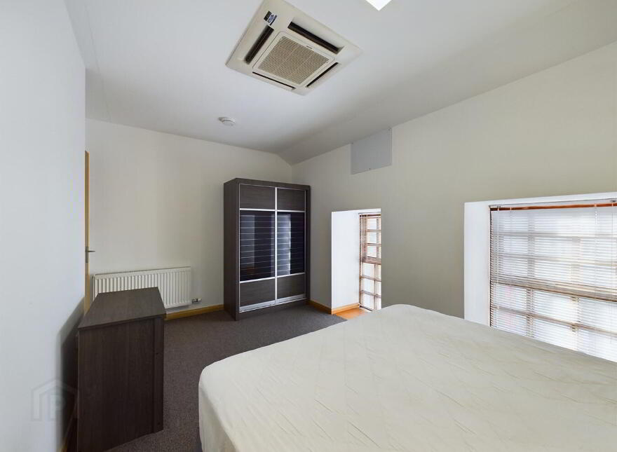 14/15 Main Street, Tramore, X91KV04
