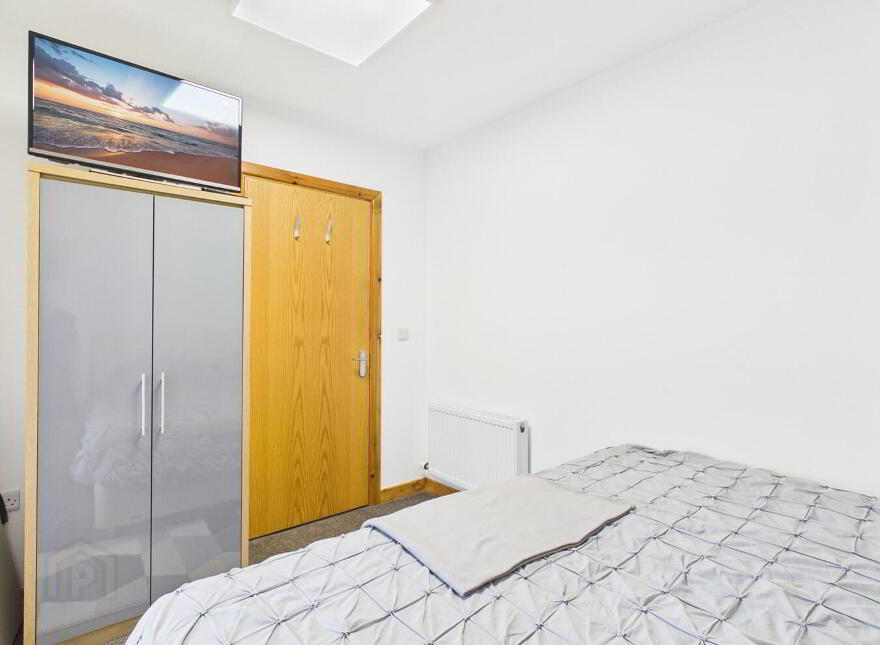 14/15 Main Street, Tramore, X91KV04