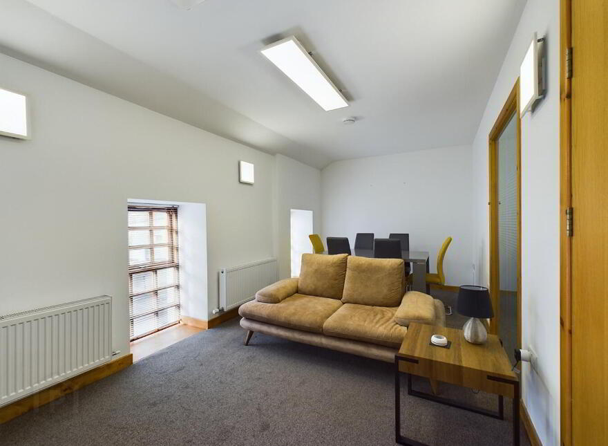 14/15 Main Street, Tramore, X91KV04