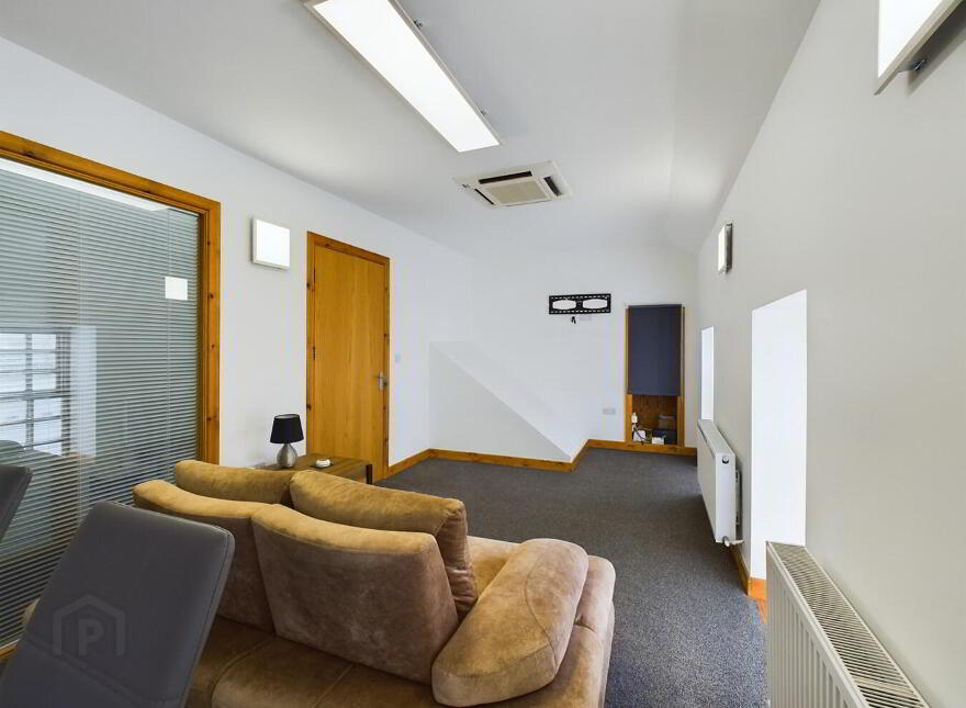 14/15 Main Street, Tramore, X91KV04