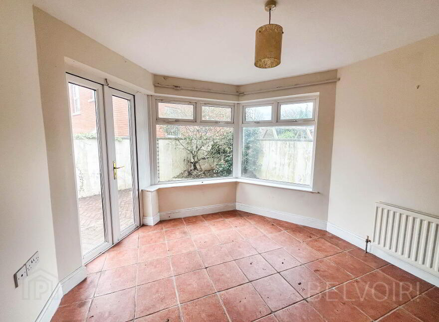 4 Sprucefield Close, Lisburn, BT27 5QJ