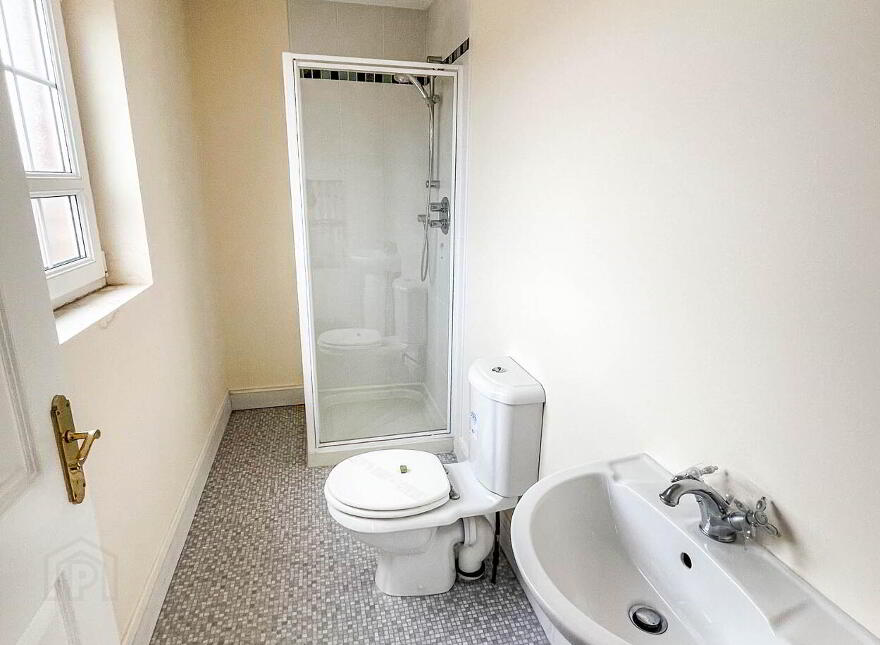 4 Sprucefield Close, Lisburn, BT27 5QJ