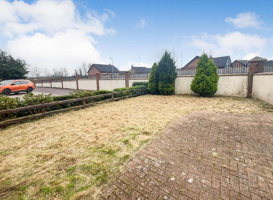 4 Sprucefield Close, Lisburn, BT27 5QJ
