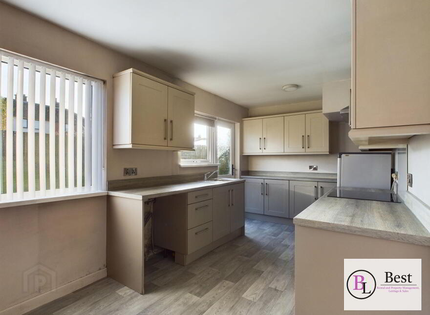 36 Ballycraigy Ring, Larne, BT40 2EY