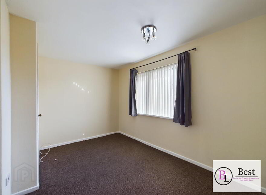 36 Ballycraigy Ring, Larne, BT40 2EY