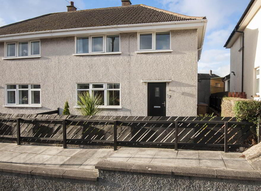 3 Month Rental @, 17 Orangefield Lane, Belfast, BT5 6BW photo