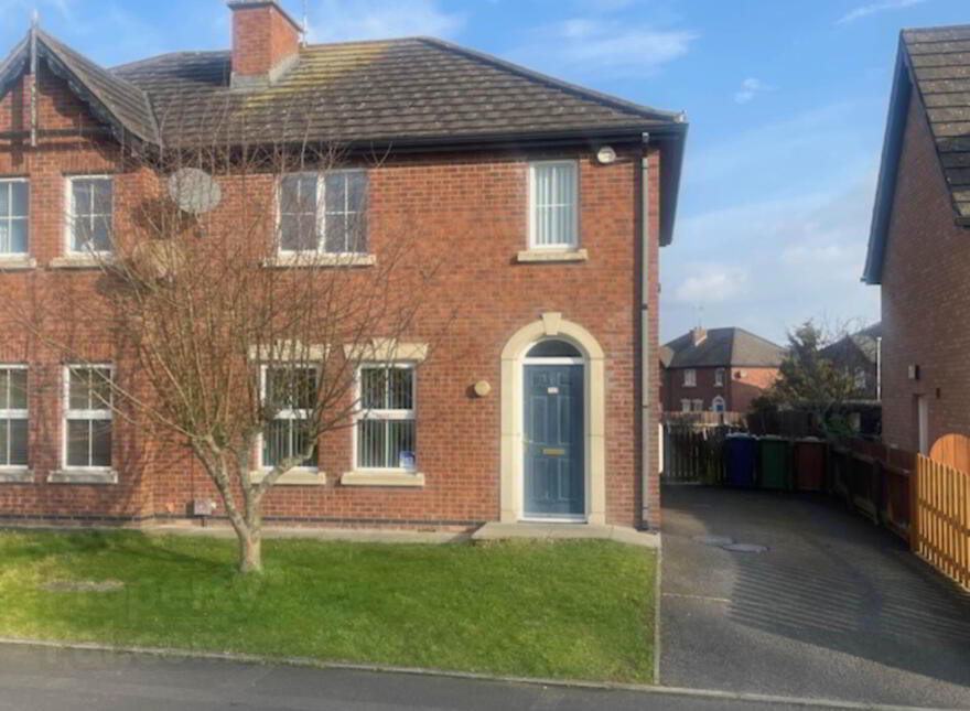 142 Bluestone Hall, Knockmenagh, Craigavon, BT64 2AP photo