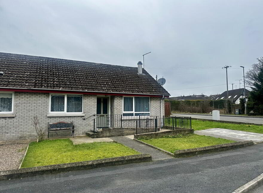 50 Cregagh Gardens, Armagh, BT60 4DF photo