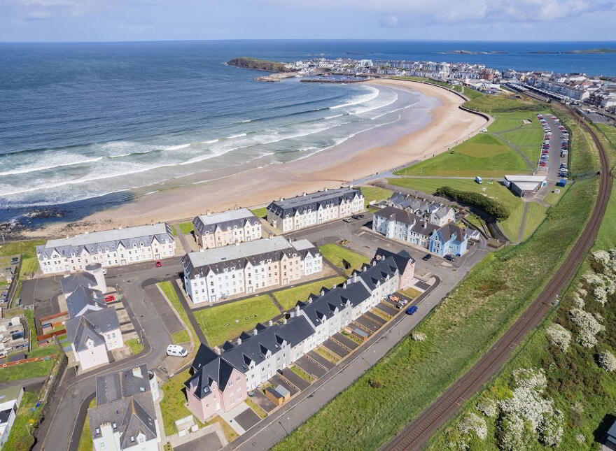 3 West Strand Drive, Portrush, BT56 8FR