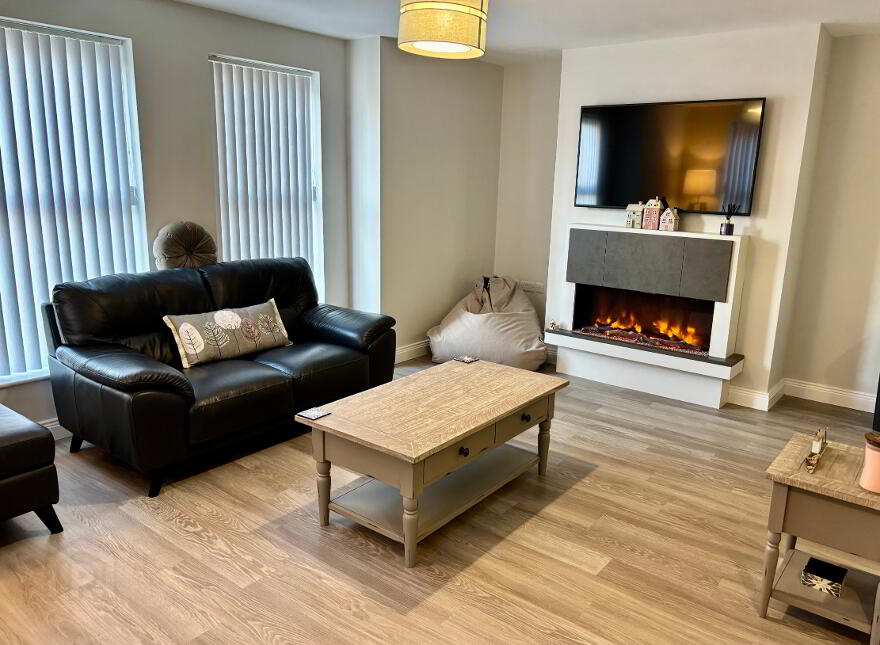 3 West Strand Drive, Portrush, BT56 8FR