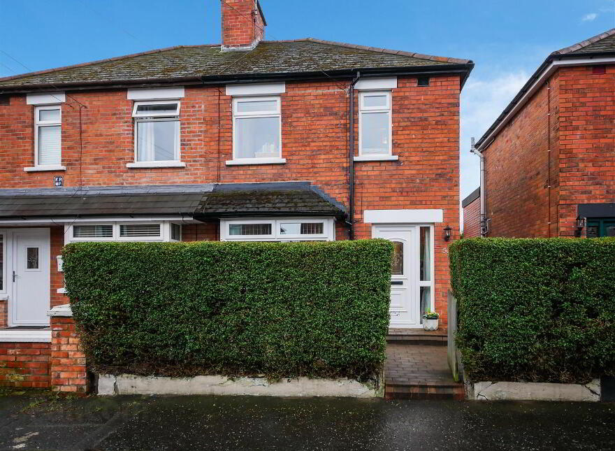 53 Ravenhill Gardens, Ravenhill, Belfast, BT6 8GQ photo