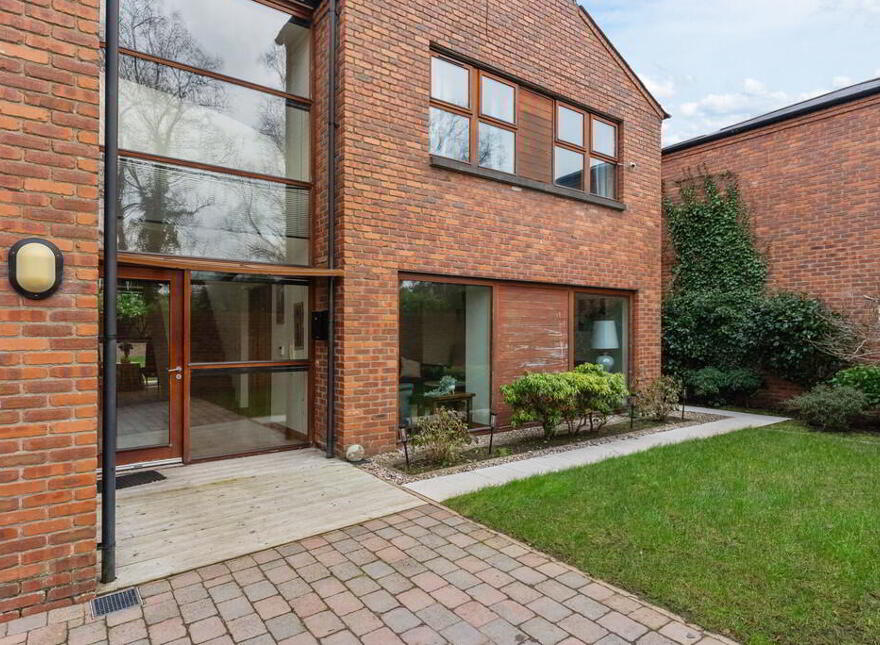 6 Quarterlands Lane, Lisburn, BT27 5GY