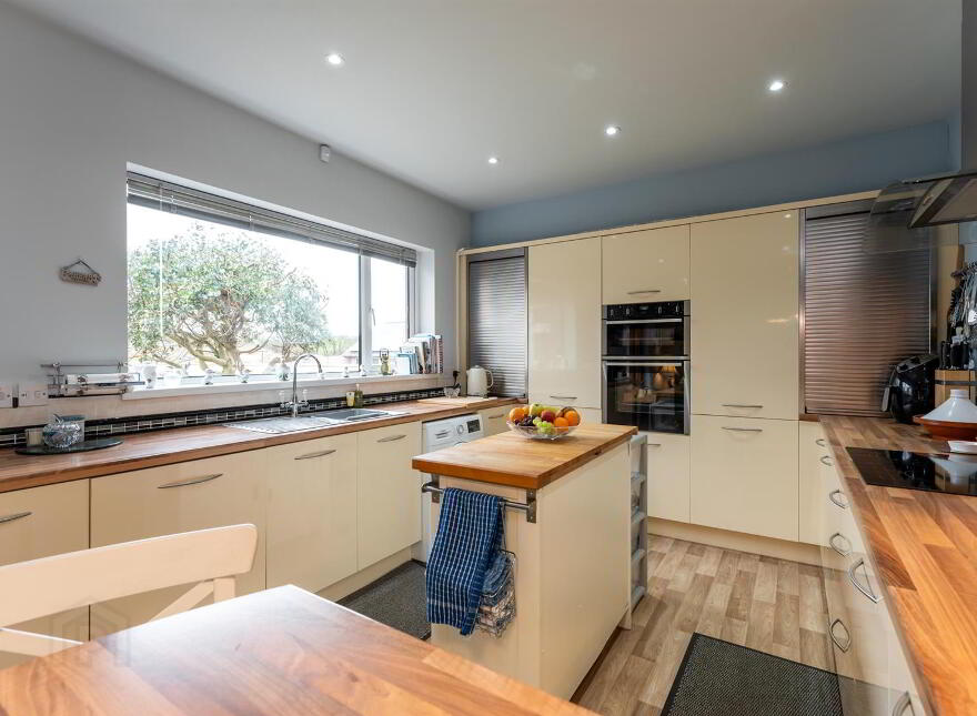 Heron House, 12 Green Road, Newtownards, Millisle, BT22 2BX